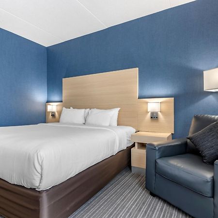 Quality Inn & Suites Oakville Oda fotoğraf