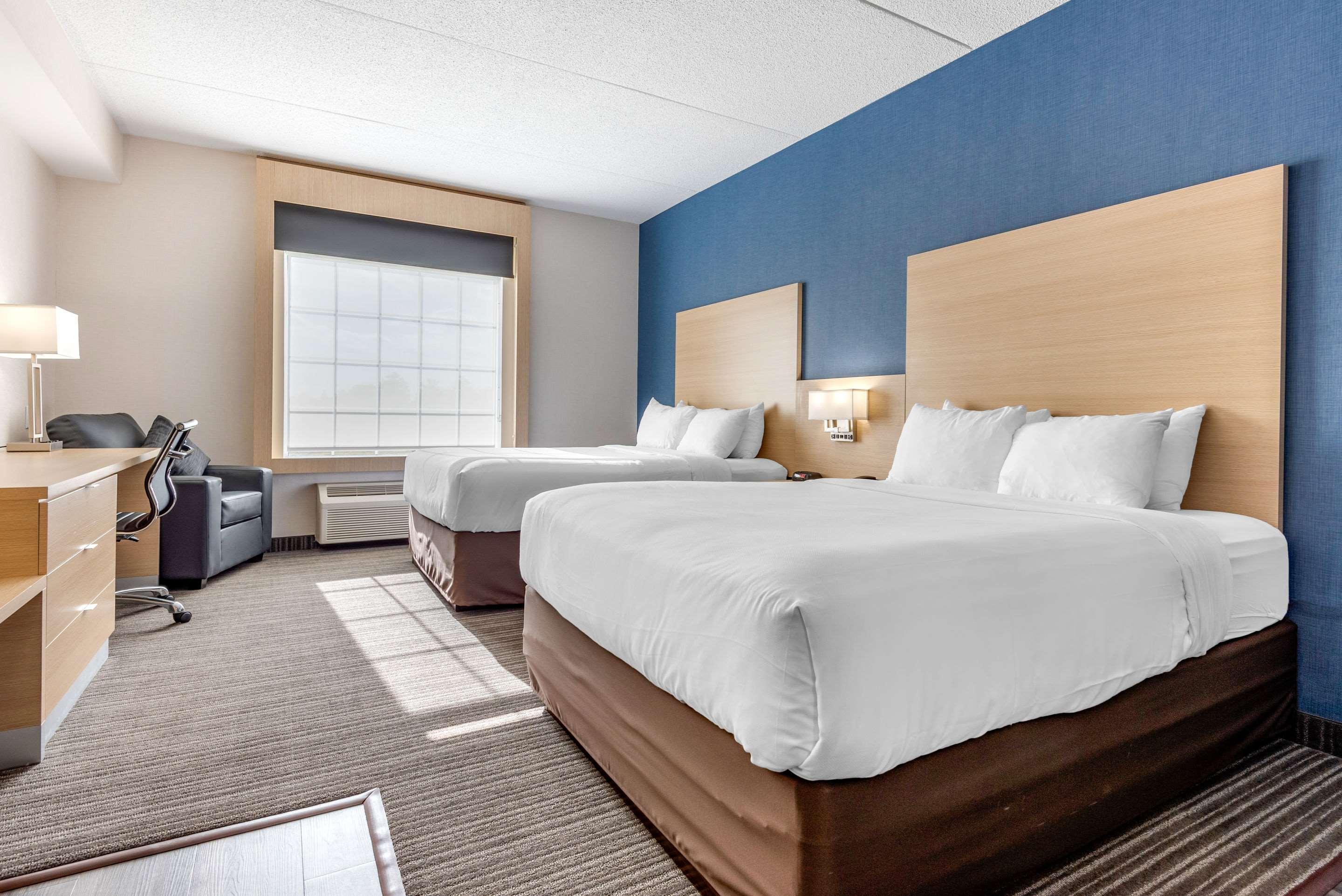 Quality Inn & Suites Oakville Dış mekan fotoğraf