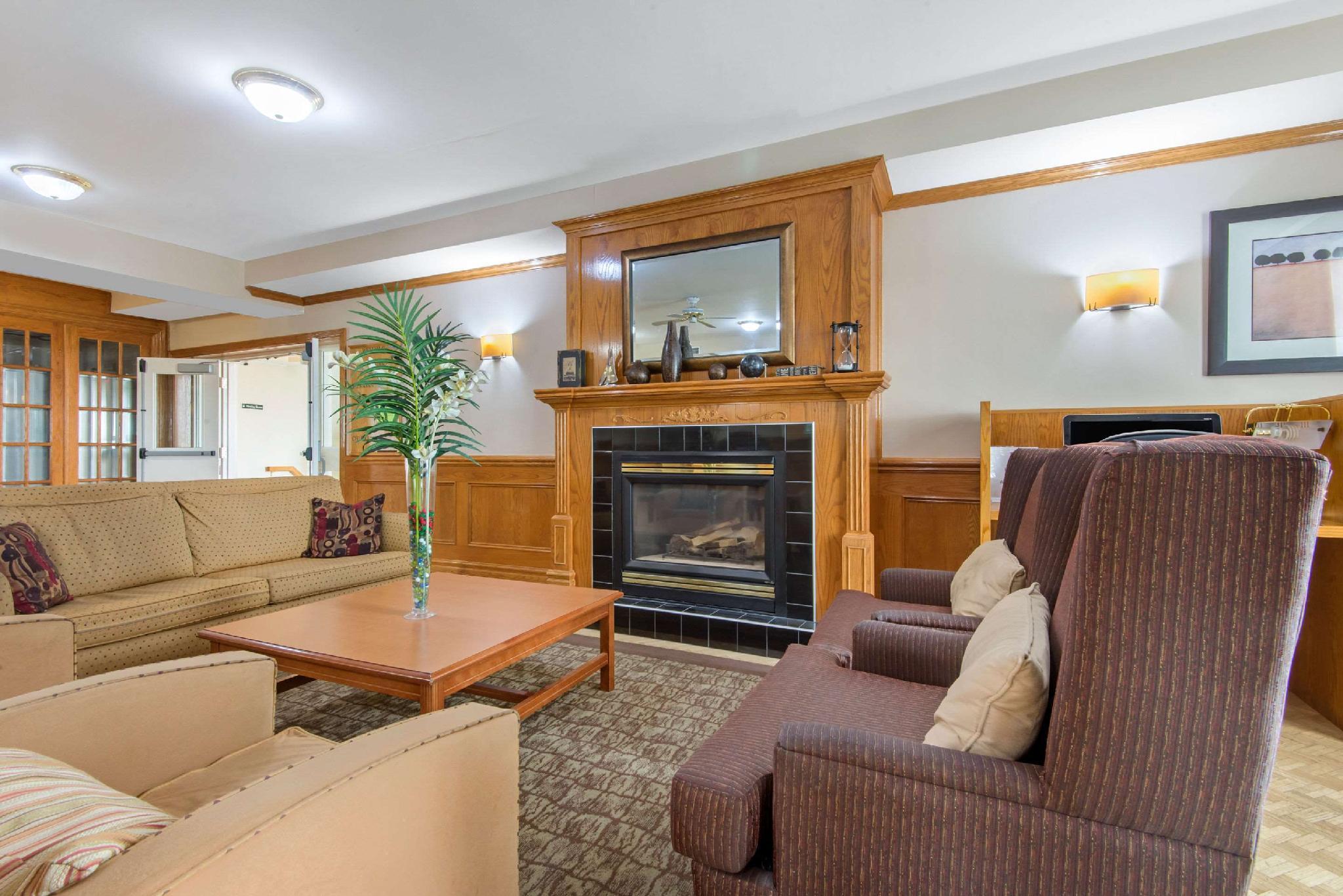 Quality Inn & Suites Oakville Dış mekan fotoğraf