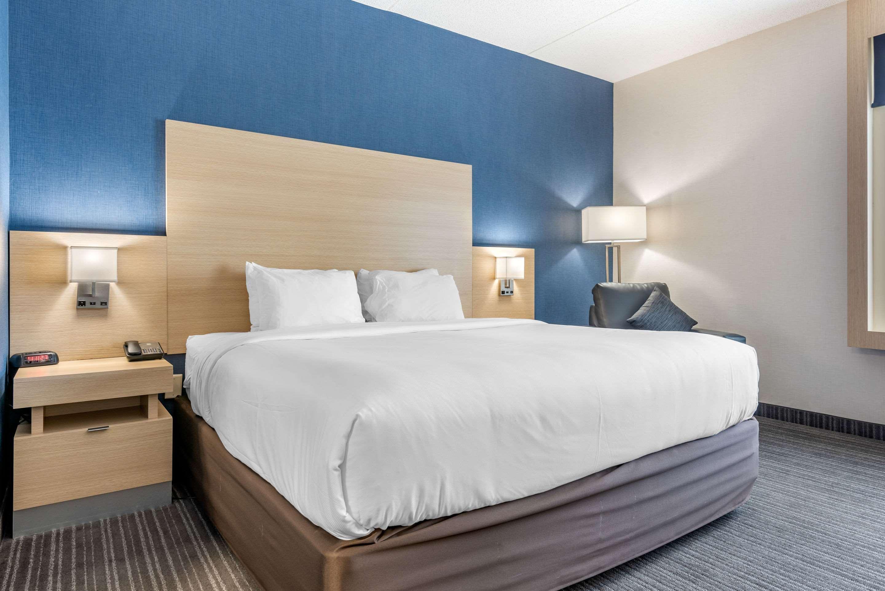 Quality Inn & Suites Oakville Dış mekan fotoğraf