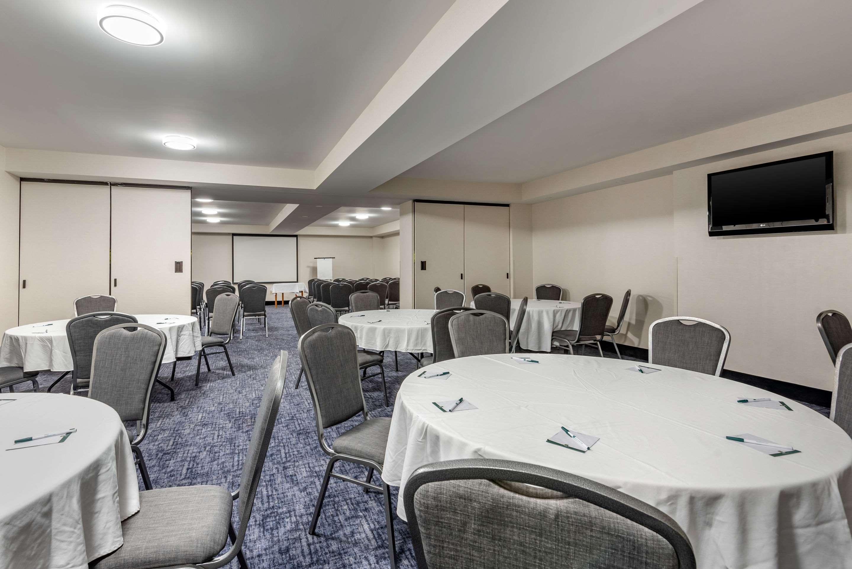 Quality Inn & Suites Oakville Dış mekan fotoğraf