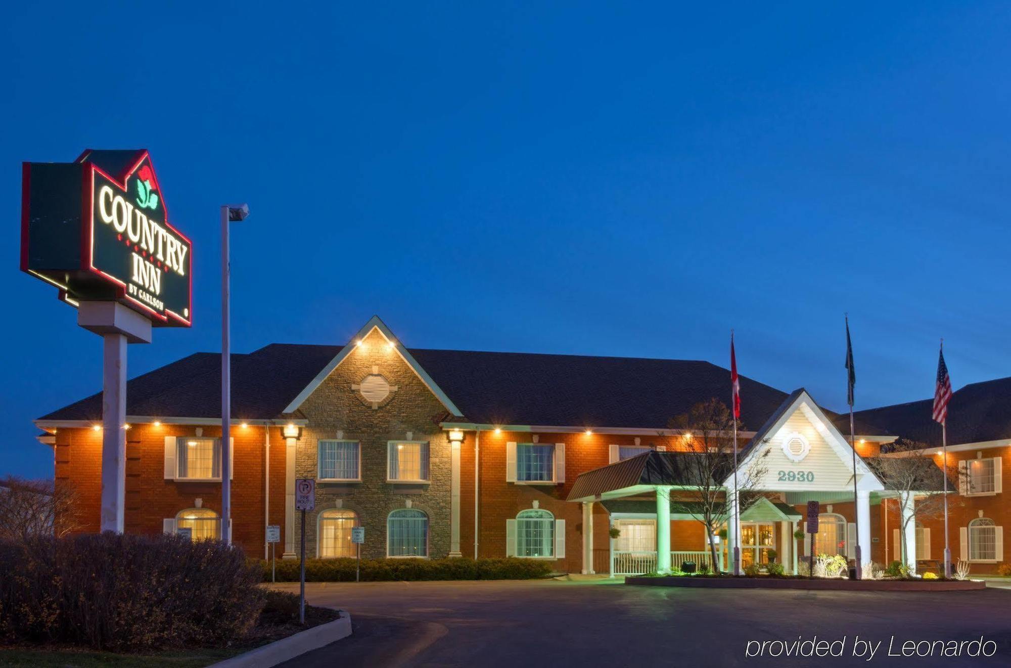 Quality Inn & Suites Oakville Dış mekan fotoğraf