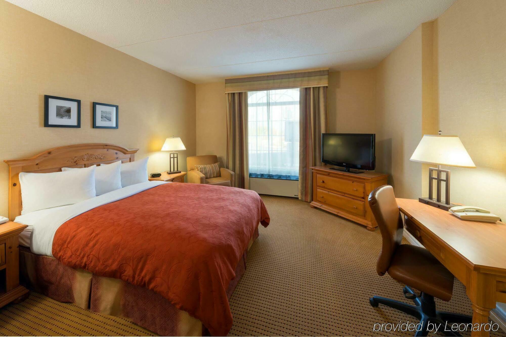 Quality Inn & Suites Oakville Dış mekan fotoğraf